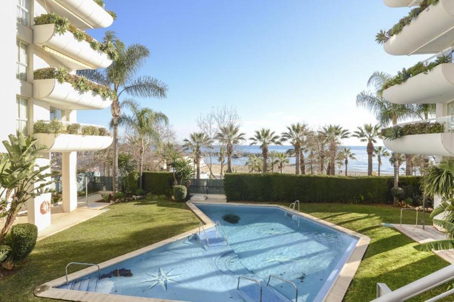 Seafront In Marbella With Pool And Garage Διαμέρισμα Εξωτερικό φωτογραφία
